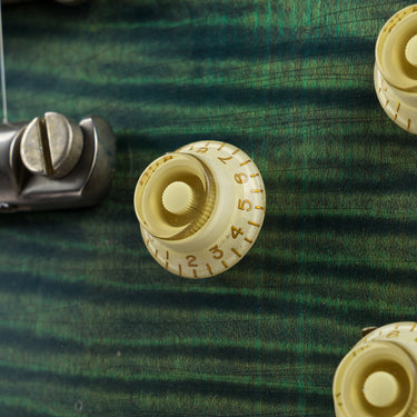 Gibson Custom Shop Murphy Lab '59 Les Paul Ocean Magenta - Tuners Detail at Interstellar Guitars